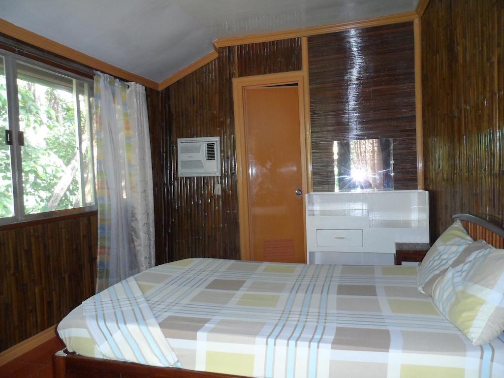 Victoria Guest House And Cottages Puerto Princesa Екстериор снимка